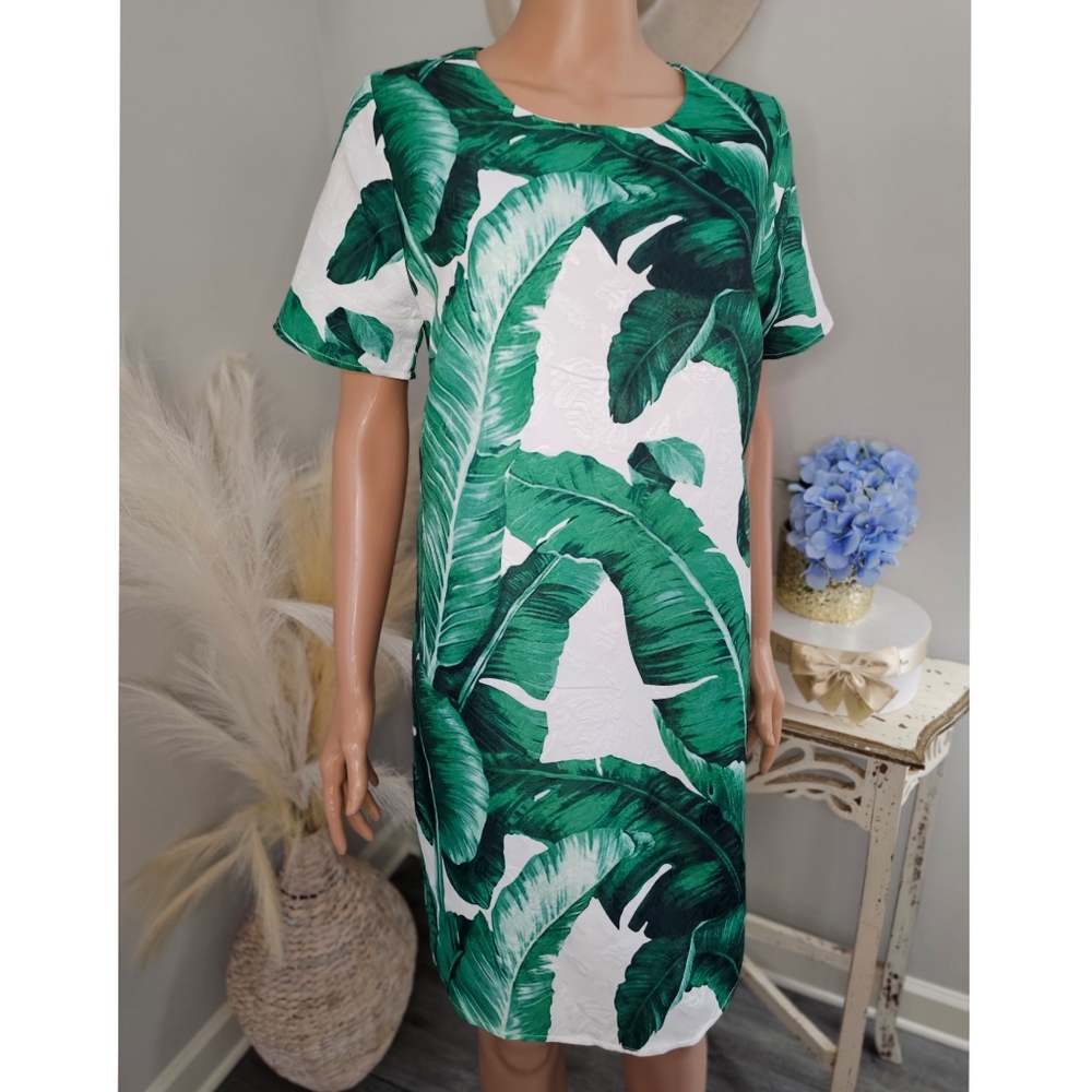 Large The Moon Green Leafs Women's Short Sleeves Above Knee Relaxed Fit Dress